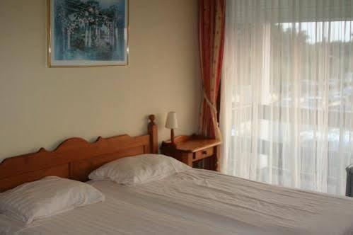 פינקפיין Budget Hotel De Plashoeve מראה חיצוני תמונה